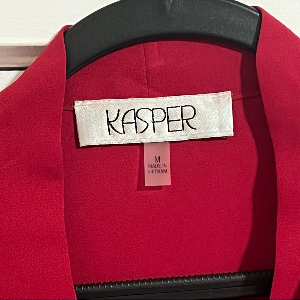 #129 KASPER RUFFLED TIE FRONT V-NECK RED BLOUSE TOP SIZE MEDIUM - Picture 5 of 6